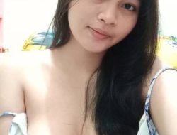 Kisah Memek Ketika Aku Menunggu Di Halte Bus,Terlihat Gadis Cantik